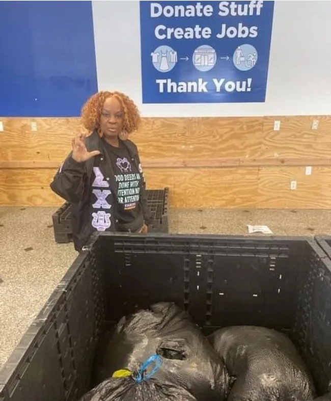 Sigma Chi Psi Good Deeds at Goodwill