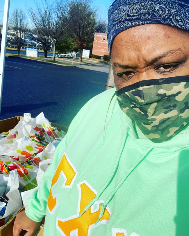 Sigma Chi Psi Good Deeds with Dana